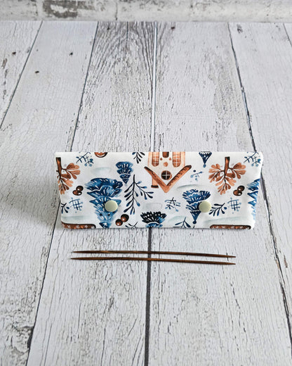 Nadelgarage 15 cm Winter Village mit Häusermotiv - handgenäht in Bayern von Nadelmikado