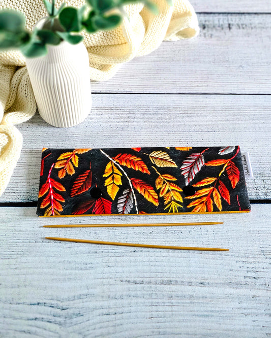 Handmade Nadelgarage für 20 cm Nadelspiele – Autumn Leaves von Nadelmikado aus Bayern