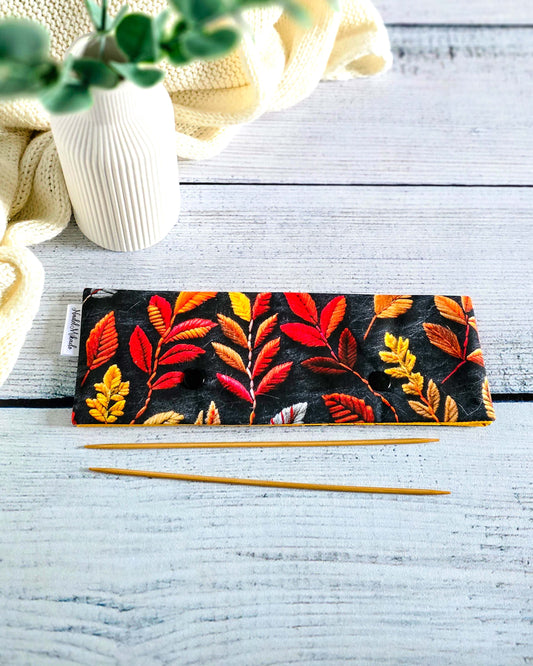 Handmade Nadelgarage für 20 cm Nadelspiele – Autumn Leaves von Nadelmikado aus Bayern