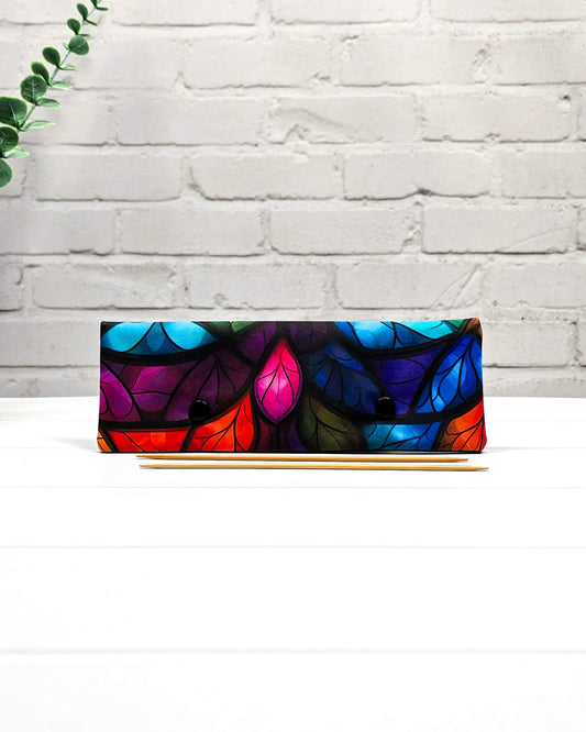 Nadelgarage 20 cm in Blau Grün Violett mit grafischem Muster handgenäht in Bayern von Nadelmikado