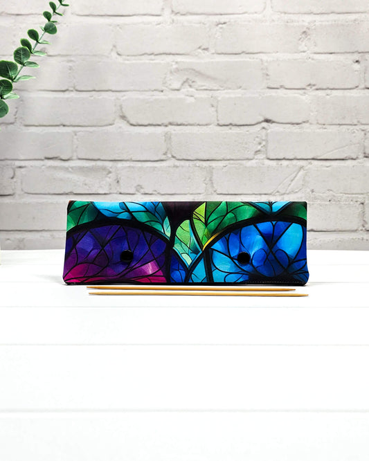 Nadelgarage 20 cm in Blau Grün Violett mit grafischem Muster handgenäht in Bayern von Nadelmikado