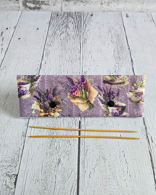 Nadelgarage 20 cm mit Tee- und Lavendelmotiv - handgenäht in Bayern von Nadelmikado