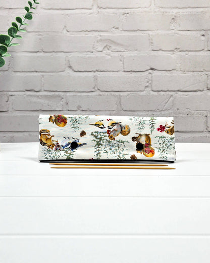 Nadelgarage 20 cm mit Eichhörnchen Waldmotiv handgenäht in Bayern von Nadelmikado