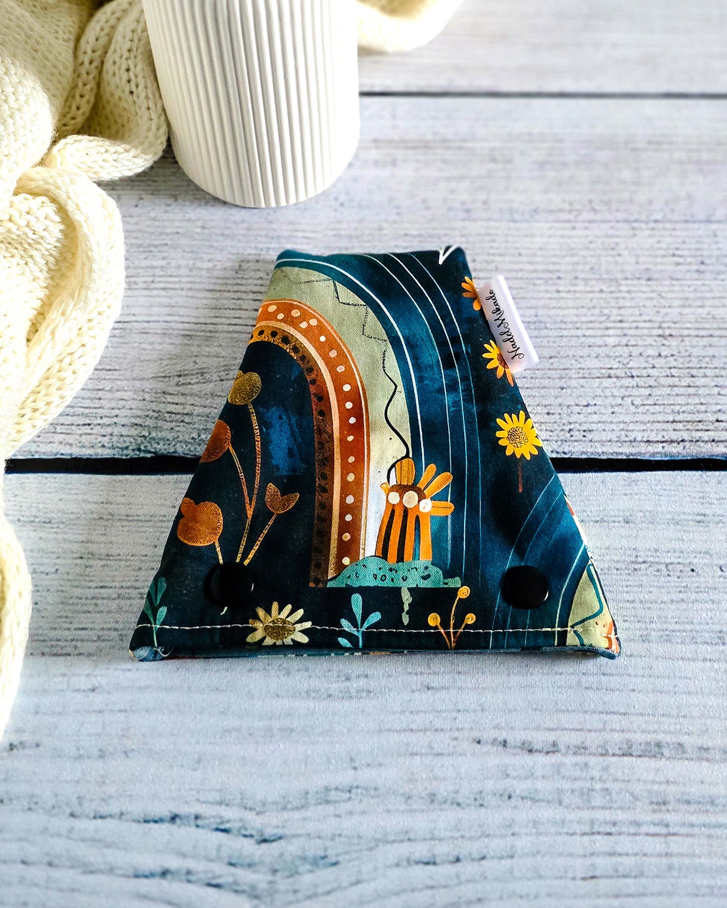 Nadelgarage Trio Autumn Blooms – Retro-Blumenmuster in Herbstfarben, handmade in Bayern von Nadelmikado