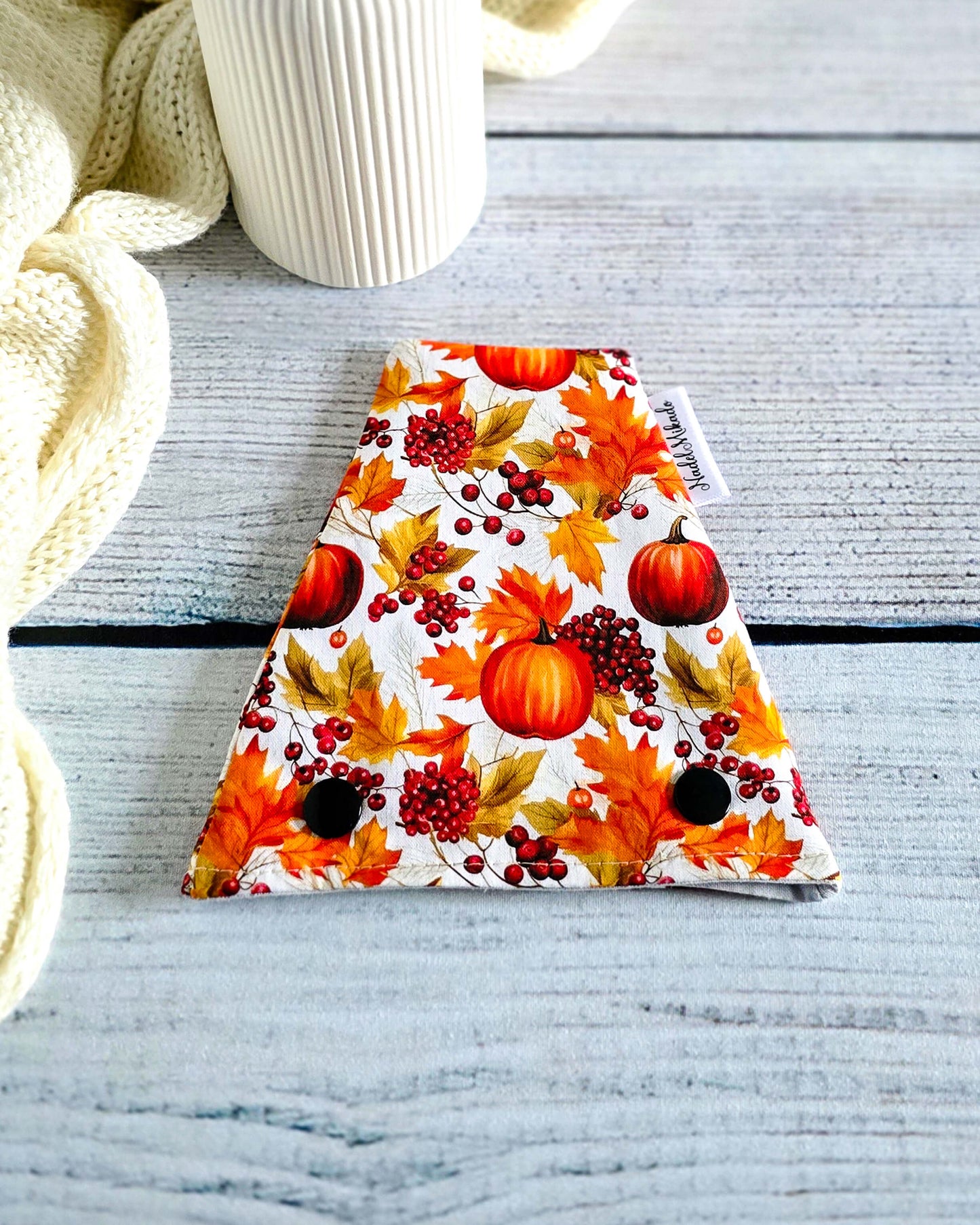 Nadelgarage Trio Autumn Leaves – Kürbisdesign in Herbstfarben, handmade in Bayern von Nadelmikado