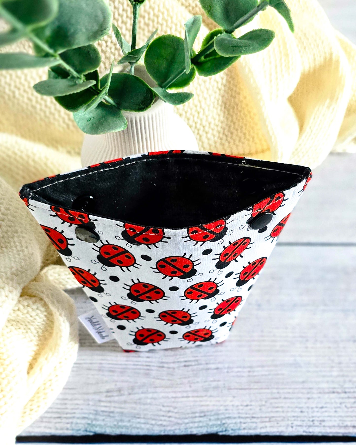 Nadelgarage Trio Lucky Ladybug – Marienkäfer-Design, handmade in Bayern von Nadelmikado