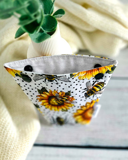 Nadelgarage Trio Sunny Buzz – Bienen & Sonnenblumenmotiv, handgenäht in Bayern von Nadelmikado