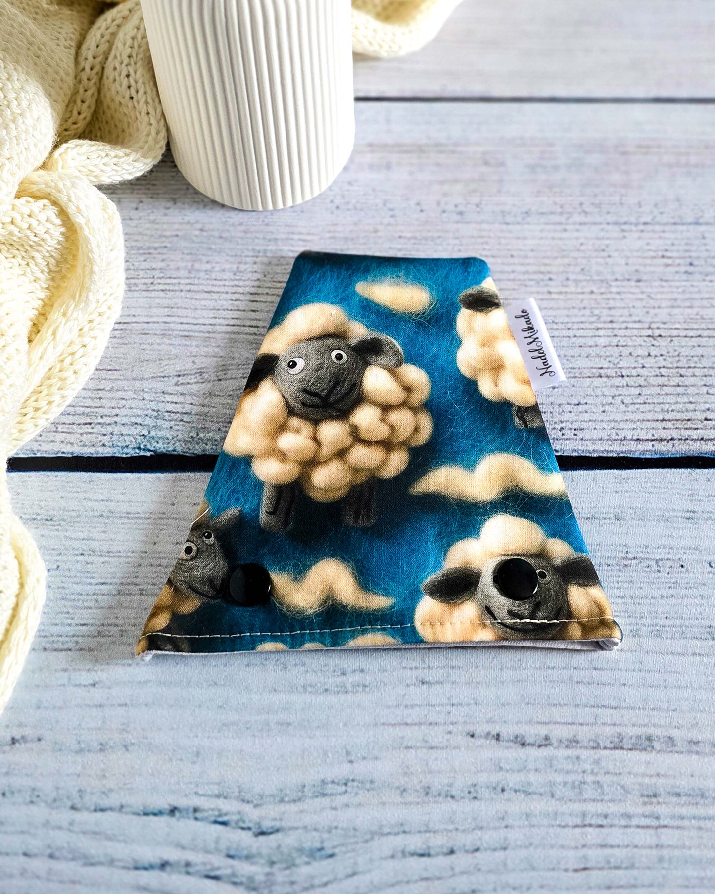 Nadelgarage Trio Woolly Dreams – Schafmotiv, handmade in Bayern von Nadelmikado