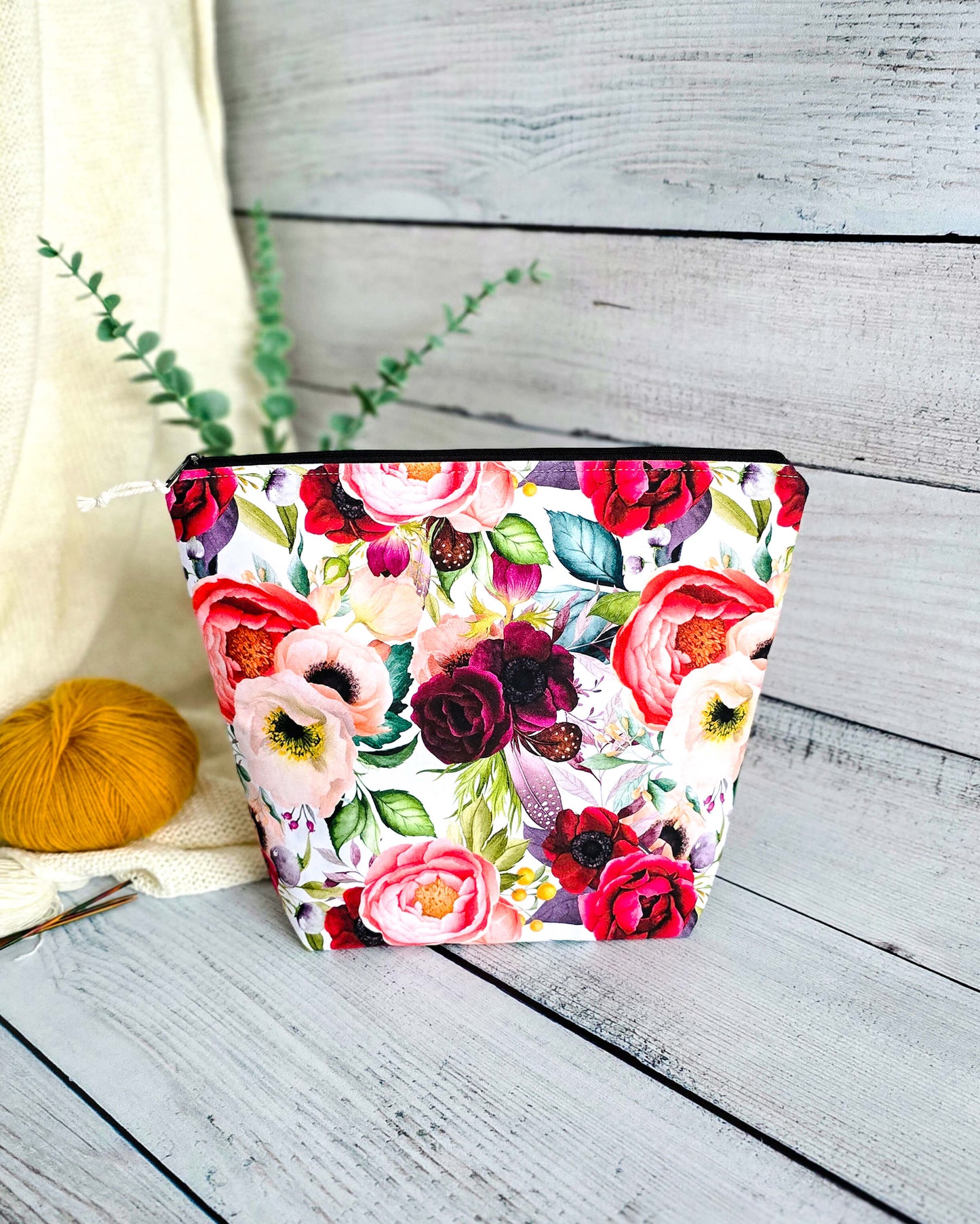 Njord Bag Blooming Garden – Projekttasche mit Blumenmuster, handgenäht in Bayern von Nadelmikado