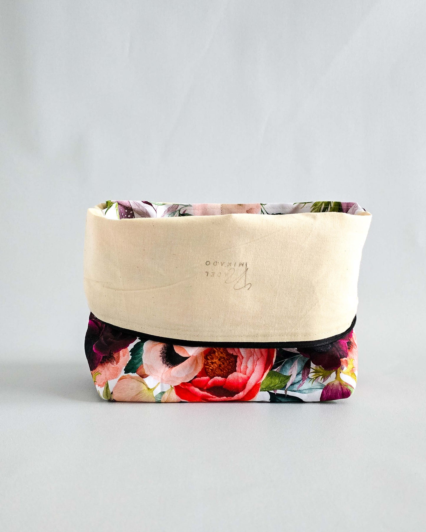 Njord Bag Blooming Garden – Projekttasche mit Blumenmuster, handgenäht in Bayern von Nadelmikado