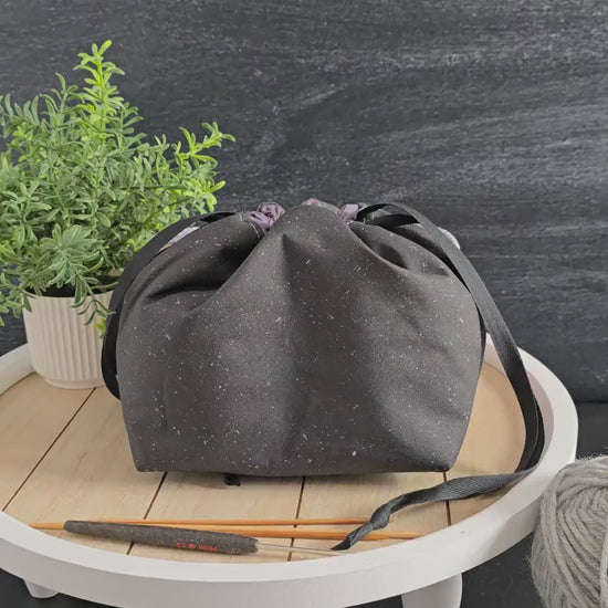 Video: die Edda Bag "Schlüsselzauber" im Detail – von der hochwertigen Verarbeitung bis zur praktischen Nutzung für Strick- und Häkelprojekte