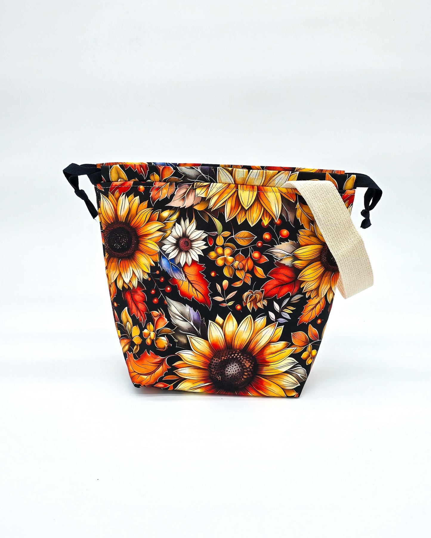 Projektbeutel Autumn Sunflower – mit Kordelzug und Henkel, handgenäht in Bayern von Nadelmikado