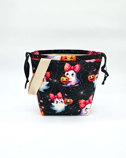 Projektbeutel Ghost & Bows – mit Kordelzug und Henkel, handgenäht in Bayern von Nadelmikado