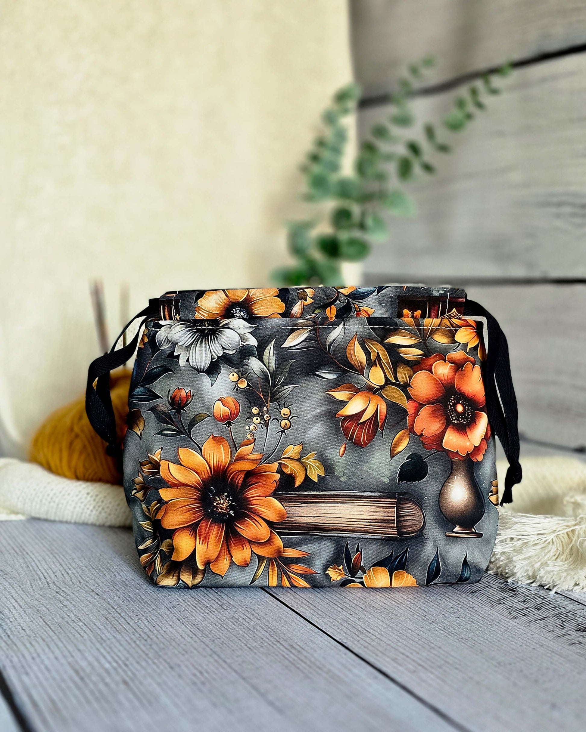 Lyra Projekttasche für Sockenprojekte, Herbstblumen-Design Made in Germany