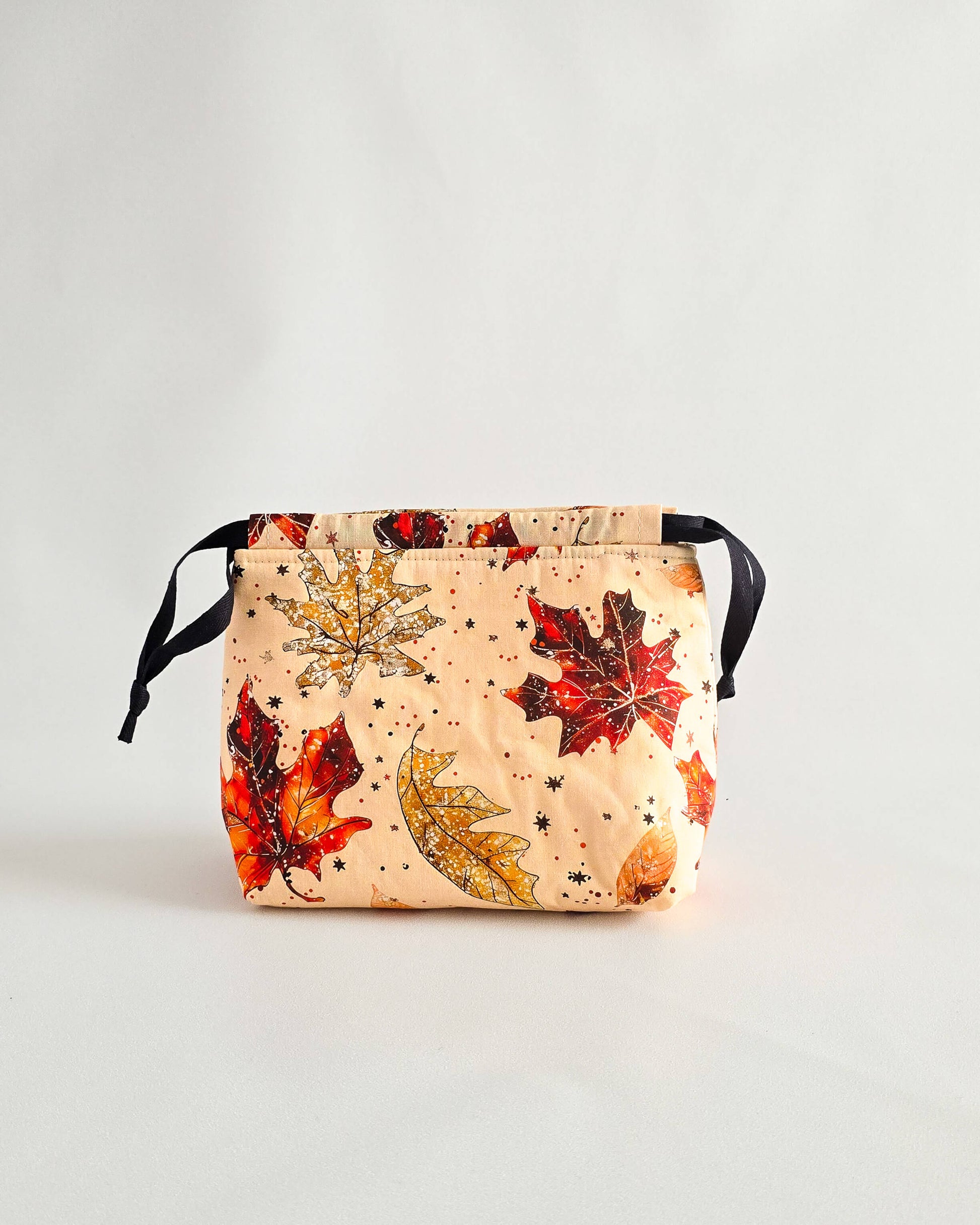 Projektbeutel Lyra im Blätter-Design, herbstliche Farben, Handarbeit Deutschland