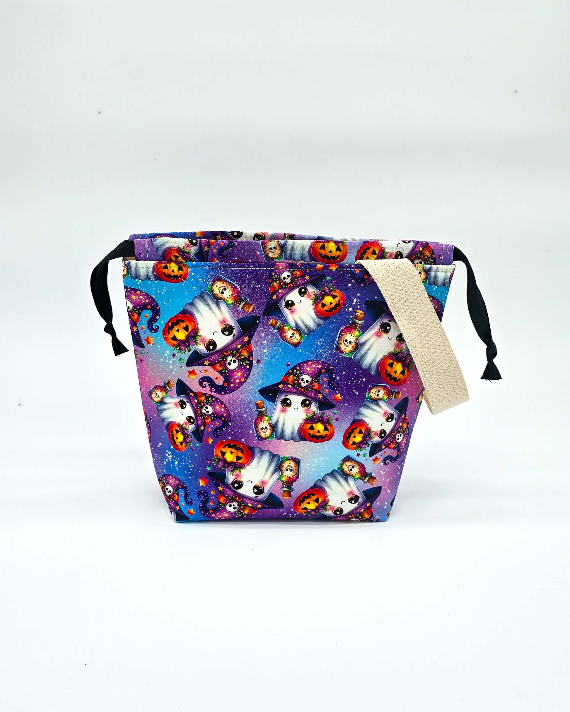Projektbeutel Magic Ghost – mit Kordelzug und Henkel, handgenäht in Bayern von Nadelmikado