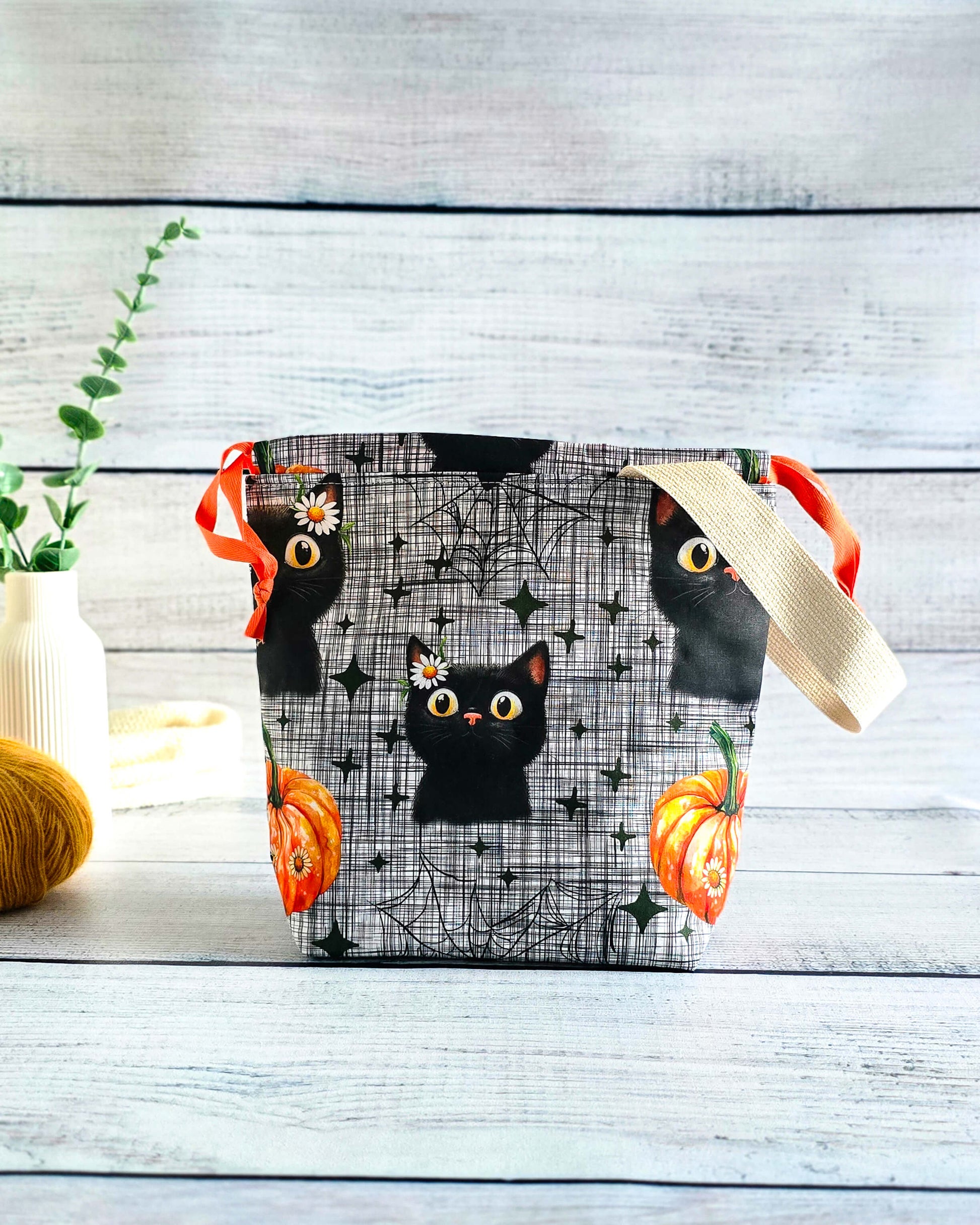 Projektbeutel Pumpkin Cat – mit Kordelzug und Henkel, handgenäht in Bayern von Nadelmikado