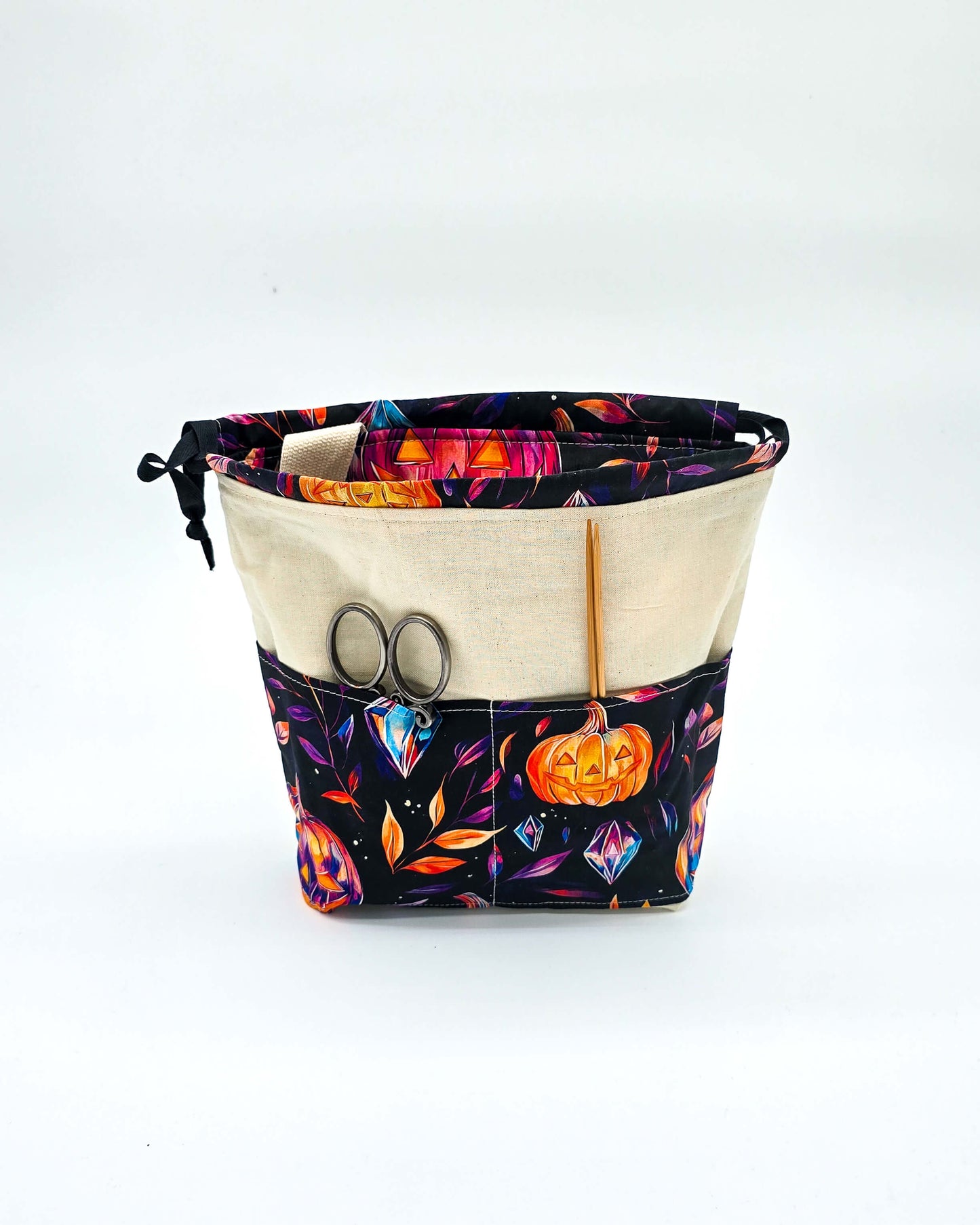 Projektbeutel Pumpkin Glow – mit Kordelzug und Henkel, handgenäht in Bayern von Nadelmikado