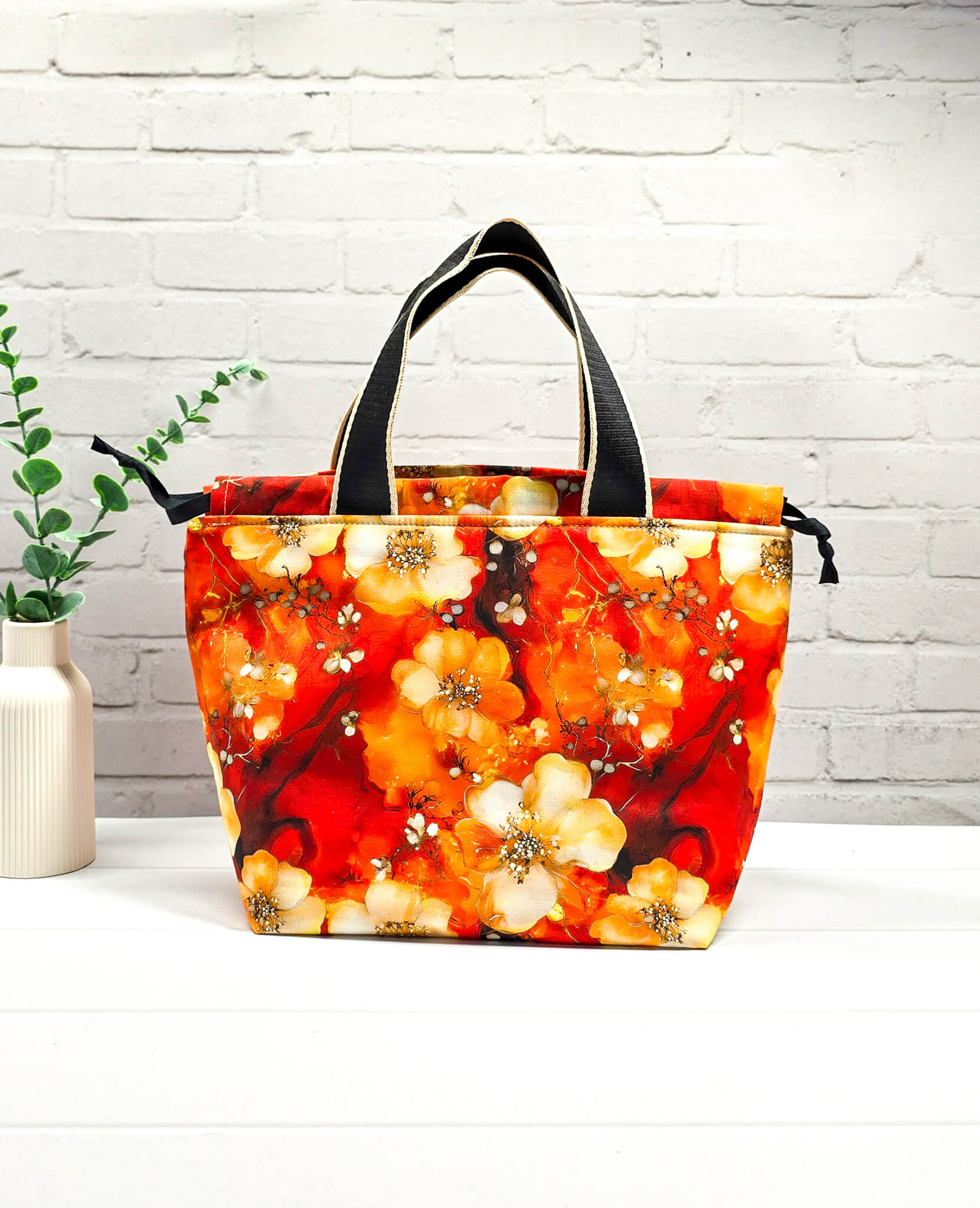 Projekttasche Alva M rot orange floral handgenäht Bayern von Nadelmikado