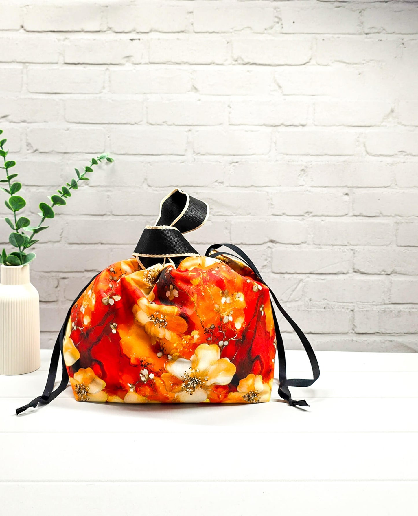 Projekttasche Alva M rot orange floral handgenäht Bayern von Nadelmikado