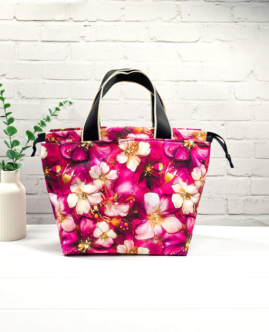 Projekttasche Alva M pink floral handgenäht Bayern von Nadelmikado