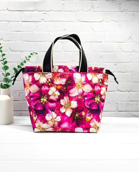 Projekttasche Alva M pink floral handgenäht Bayern von Nadelmikado