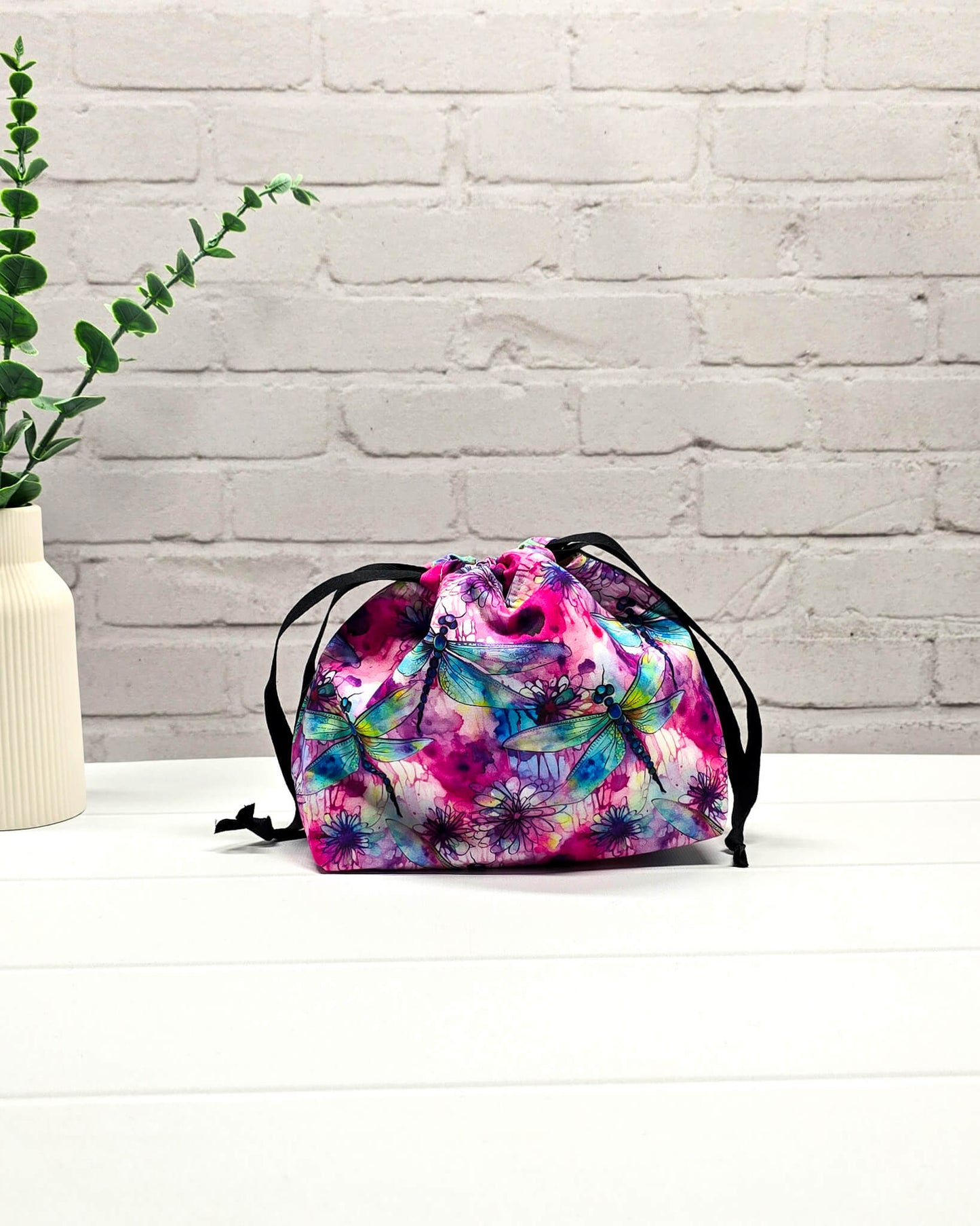 Projekttasche Größe S Lyra Dragonfly Bloom mit Libellen, handgenäht in Bayern von Nadelmikado