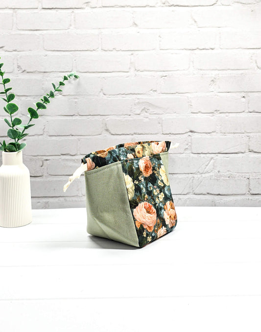 Projekttasche Lina Vintage Garden floral grün beige Canvas - handgenäht in Bayern von Nadelmikado