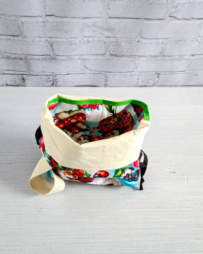 Stricktasche mit Marienkäfer- und Blumenmotiv für kleine Projekte - handgenäht in bayern von Nadelmikado 