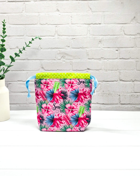 Projekttasche XS Tindra Summer Bloom mit tropischen Blumen - handgenäht in Bayern von Nadelmikado