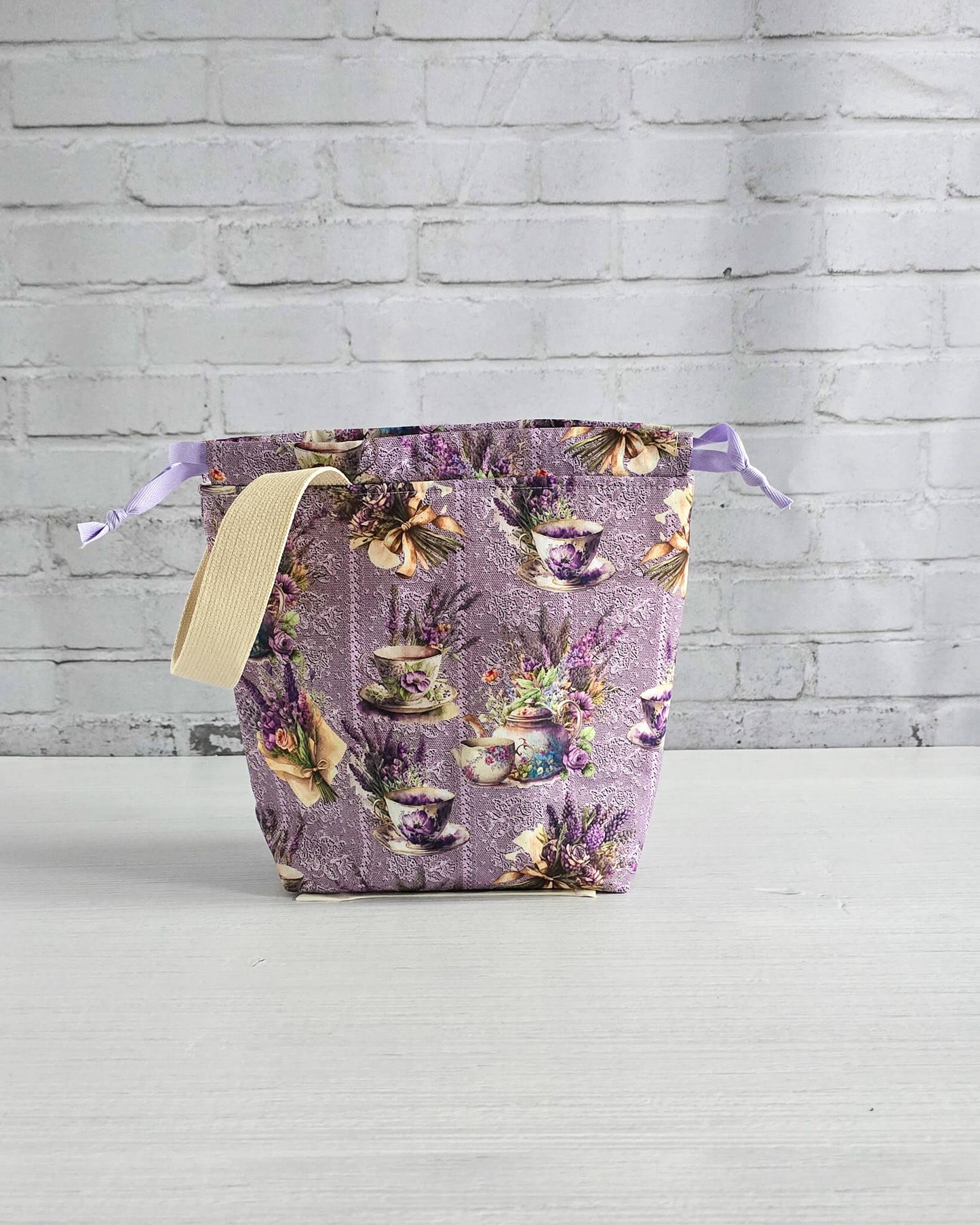 Tuva Bag S Lavender Tea Projekttasche handgenäht in Bayern von Nadelmikado