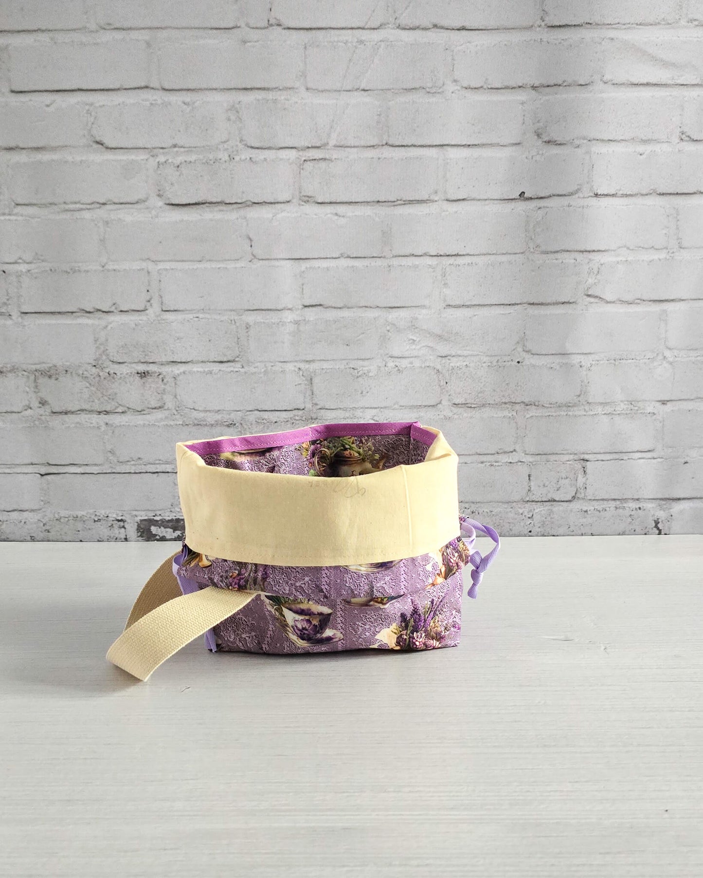 Tuva Bag S Lavender Tea Projekttasche handgenäht in Bayern von Nadelmikado