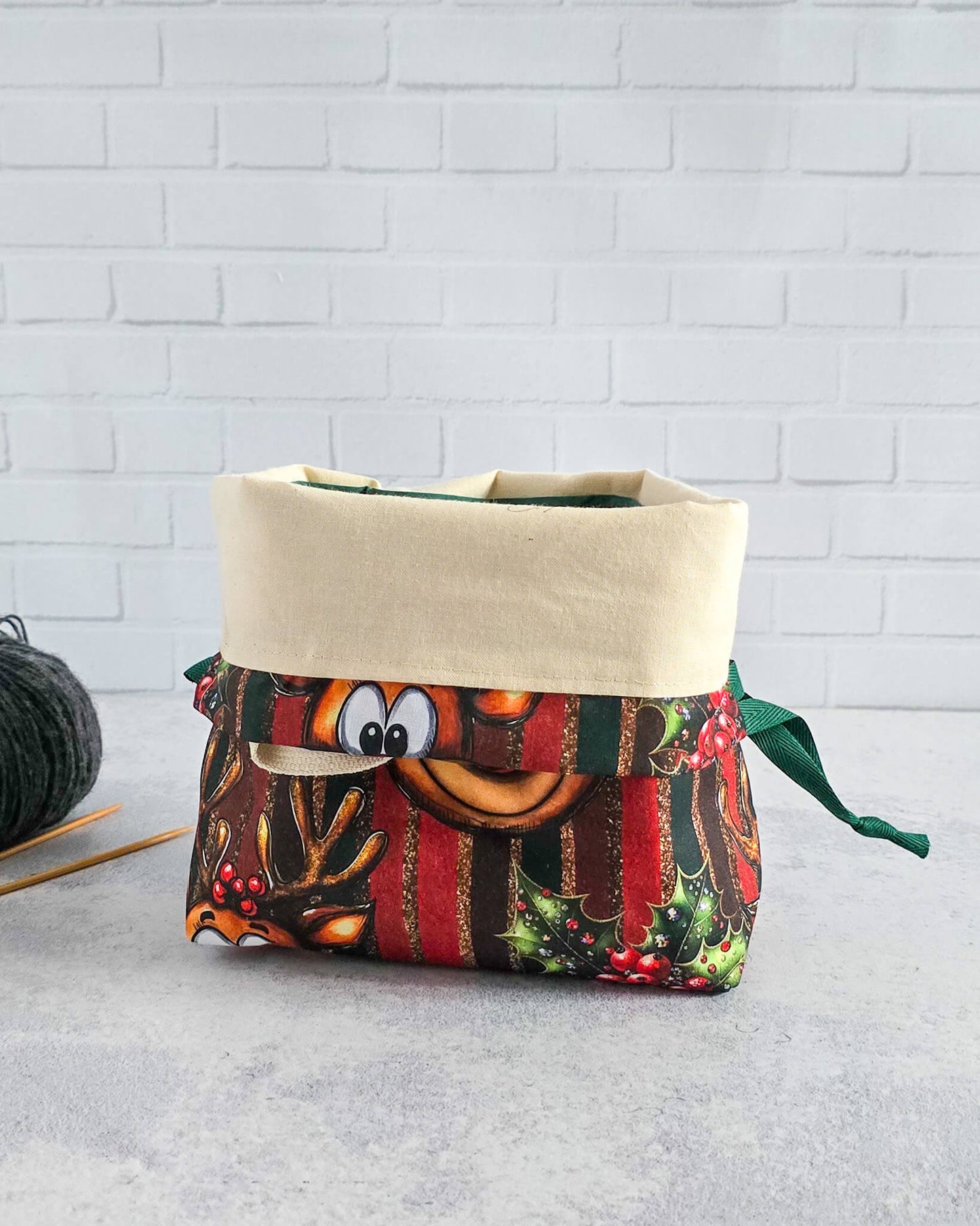 Tuva Projekttasche mit Rentiermotiv und Kordelzug-handgenäht in Bayern von nadelmikado