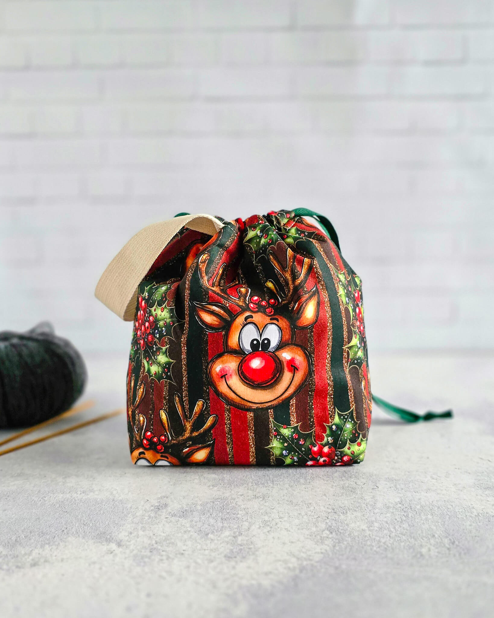 Tuva Projekttasche mit Rentiermotiv und Kordelzug-handgenäht in Bayern von nadelmikado