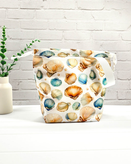 Projekttasche Tuva M Muscheln hell handgenäht Bayern von Nadelmikado