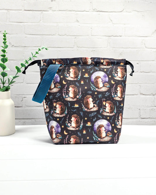 Projekttasche Tuva M Igel Mond Sterne handgenäht Bayern von Nadelmikado