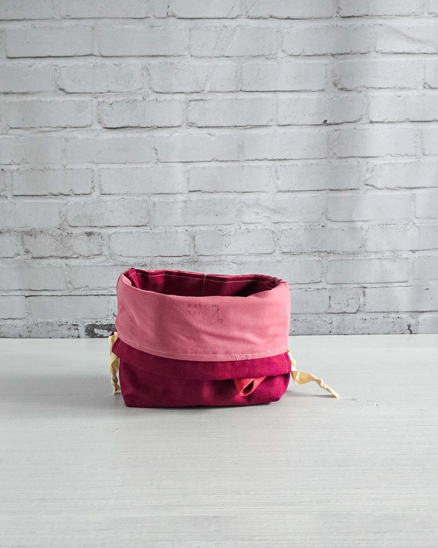 Canvas Projekttasche Tuva S Berry handgenäht in Bayern von Nadelmikado